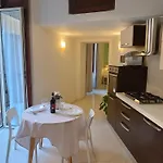 Residenza Geri - And Centro 4* Neapol