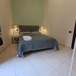 Residenza Geri - And Centro Bed & Breakfast