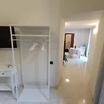 Residenza Geri - And Centro Bed & Breakfast