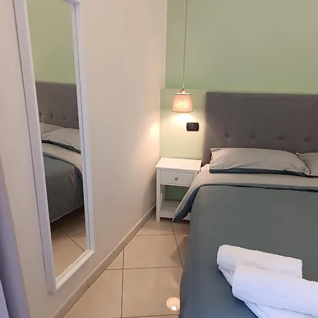 Residenza Geri - And Centro 4* 那不勒斯