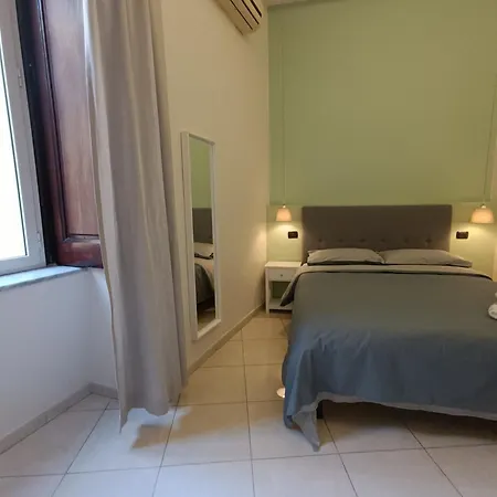 Residenza Geri - And Centro 住宿加早餐酒店