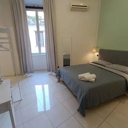 Residenza Geri - And Centro Bed & Breakfast Naples