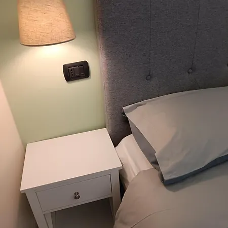 Residenza Geri - And Centro 住宿加早餐酒店 4*