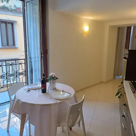 Bed & Breakfast Residenza Geri - And Centro Naples